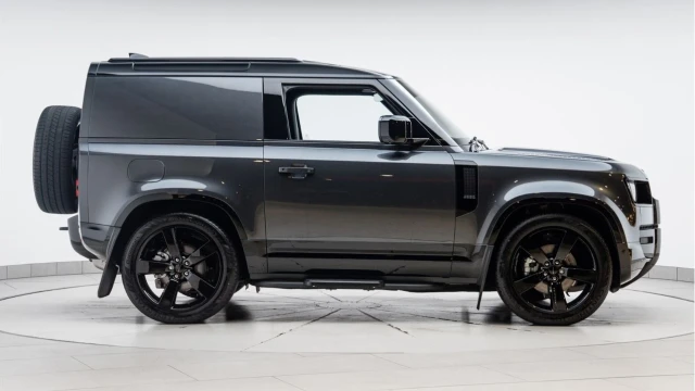 Land Rover Defender (75 Reg) 90 3.0 D250 X-Dynamic HSE Hard Top Commercial (3 Seat) (+VAT) Image 6