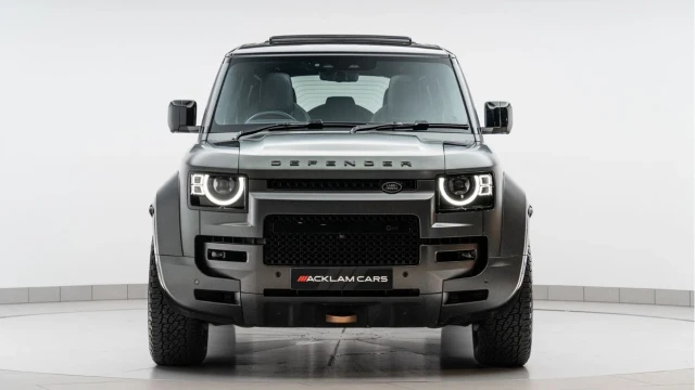 Land Rover Defender (25 Reg) 110 4.4 V8 P635 Octa Edition One (VAT Q) Image 4