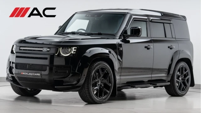 Land Rover Defender (25 Reg) 110 3.0 D250 X-Dynamic SE Hard Top Commercial (3 Seat) (+VAT) Image 1