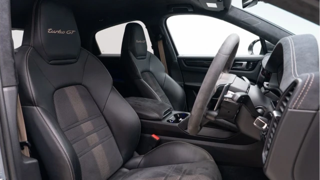 Porsche Cayenne (22 Reg) 4.0 V8 Turbo GT Coupe Image 3