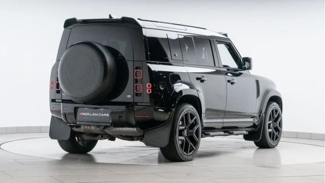 Land Rover Defender (24 Reg) 110 3.0 D250 XS Edition (Bespoke) Image 6