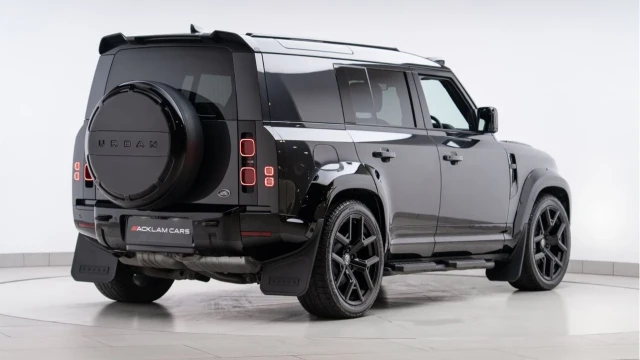Land Rover Defender (23 Reg) 110 3.0 D300 X-Dynamic HSE Hard Top (5 Seat) (URBAN Widetrack) (+VAT) Image 6