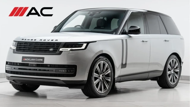 Land Rover Range Rover (74 Reg) 3.0 D300 SE (Shadow Pack) Image 1