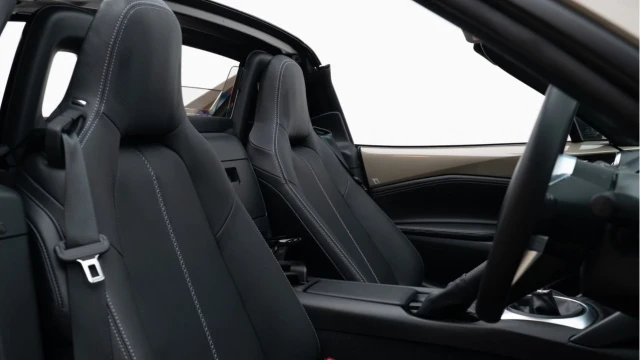Mazda MX-5 (23 Reg) 1.5 Exclusive Line Convertible Image 4