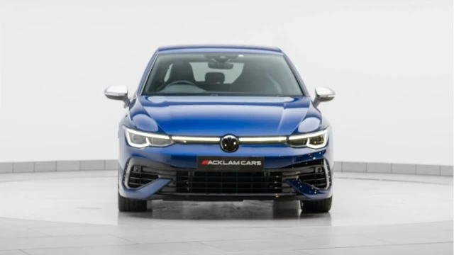Volkswagen Golf (73 Reg) R 2.0TSI DSG 4Motion Image 7