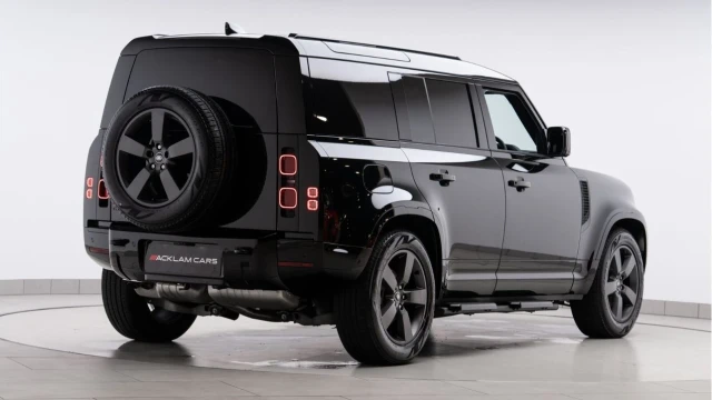 Land Rover Defender (74 Reg) 110 3.0 D250 X-Dynamic HSE Hard Top Commercial (3 Seat) (+VAT) Image 7