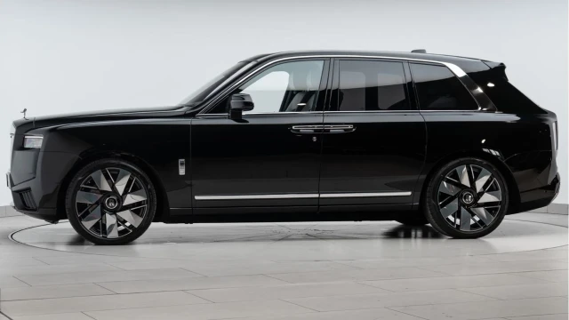 Rolls-Royce Cullinan (25 Reg) 6.75 V12 Series II Image 5