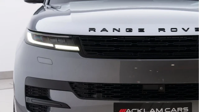 Land Rover Range Rover Sport (72 Reg) 3.0 D300 Dynamic SE (Black Pack) Image 7