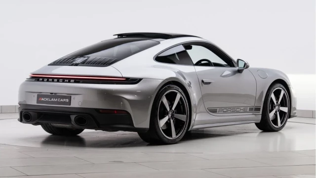 Porsche 911 (74 Reg) 3.0 Carrera PDK Coupe (992.2) Image 6