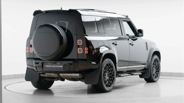 Land Rover Defender (75 Reg) 110 3.0 D350 X-Dynamic HSE (Black Pack) Image 7