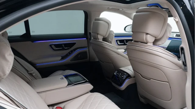 Mercedes-Benz S Class (25 Reg) S350D L 3.0 AMG Line Premium Plus Executive Image 8