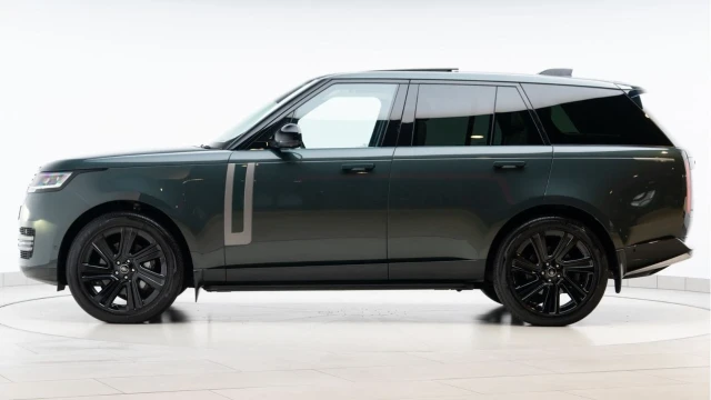 Land Rover Range Rover (22 Reg) 3.0 D350 HSE Image 4