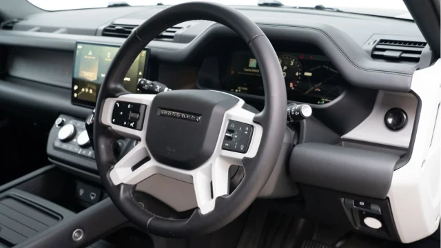 Land Rover Defender (23 Reg) 110 D300 X-Dynamic HSE Hard Top Commercial (+VAT) Image 5