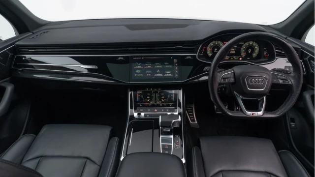 Audi Q7 (71 Reg) 3.0 50TDI S-Line Black Edition Quattro Image 2