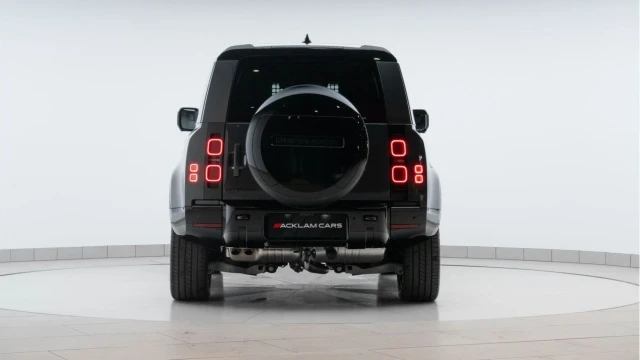 Land Rover Defender (25 Reg) 90 3.0 D350 X-Dynamic HSE Hard Top Commercial (3 Seat) (+VAT) Image 6