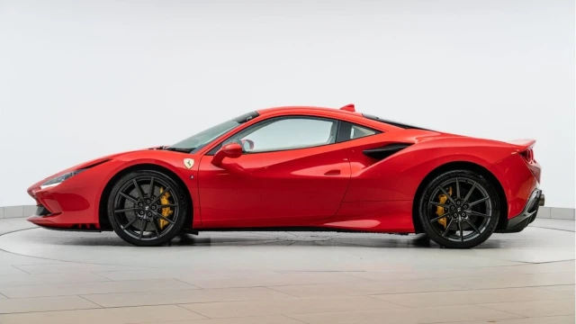 Ferrari F8 (71 Reg) 3.9 V8 Tributo Image 4