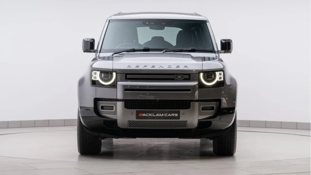 Land Rover Defender (24 Reg) 110 3.0 D250 X-Dynamic SE Image 8