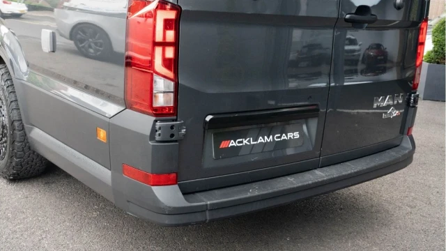 MAN TGE (73 Reg) 3.180 2.0D Lion XS Auto (Camper) (+VAT) Image 8