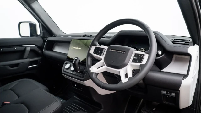 Land Rover Defender (75 Reg) 90 3.0 D250 S Hard Top Commercial (3 Seat) (+VAT) Image 2