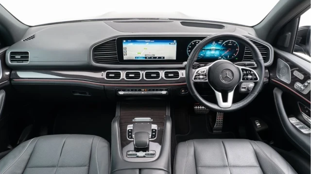 Mercedes-Benz Gls (20 Reg) GLS 400D 2.9 AMG Line Premium Plus Executive 4Matic Image 2