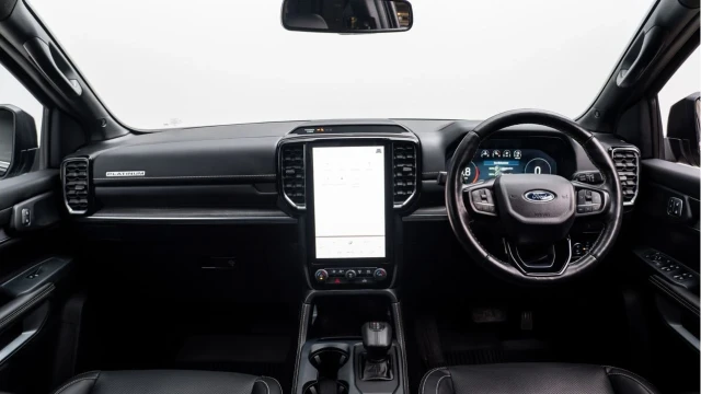 Ford Ranger (23 Reg) 3.0TD V6 Platinum (Bespoke) Image 2
