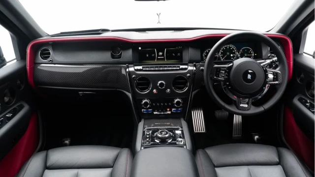 Rolls-Royce Cullinan (23 Reg) 6.75 V12 Black Badge (URBAN Widetrack) Image 2