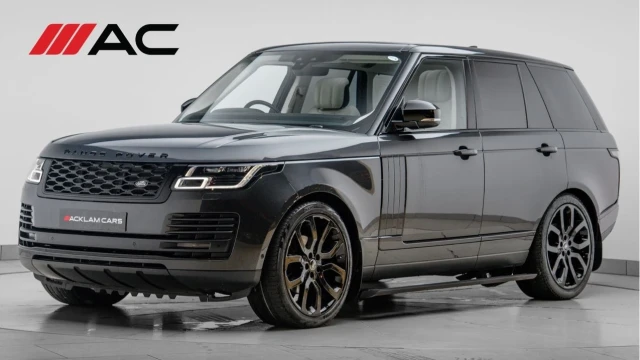Land Rover Range Rover (70 Reg) 3.0 SDV6 Vogue SE (Black Pack) Image 1