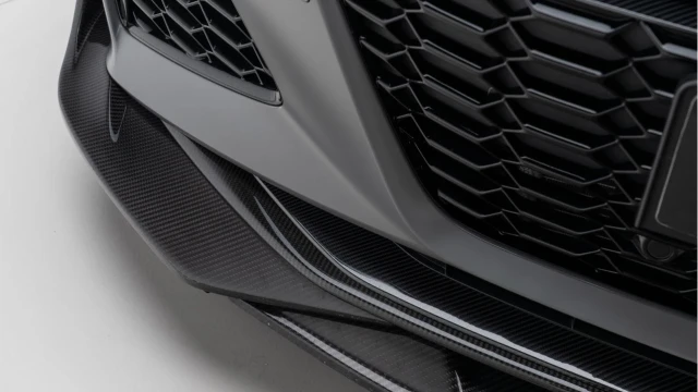 Audi RS6 (74 Reg) 4.0TFSI V8 Carbon Black Performance Quattro (Bespoke) Image 8