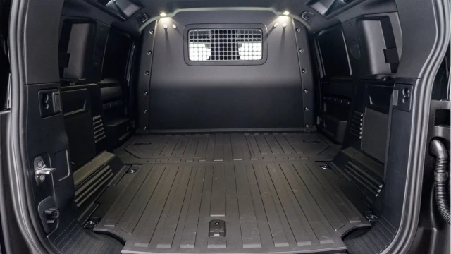 Land Rover Defender (75 Reg) 110 3.0 D250 S Hard Top Commercial (3 Seat) (+VAT) Image 4