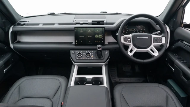 Land Rover Defender (75 Reg) 110 3.0 D350 X-Dynamic HSE (7 Seat) (Black Pack) Image 2