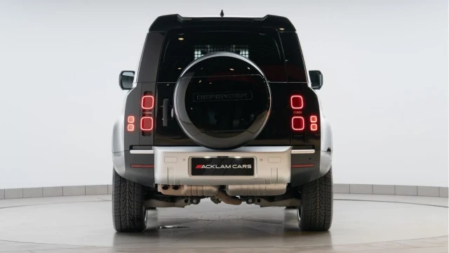 Land Rover Defender (73 Reg) 90 3.0 D250 Hard Top Commercial (+VAT) Image 6