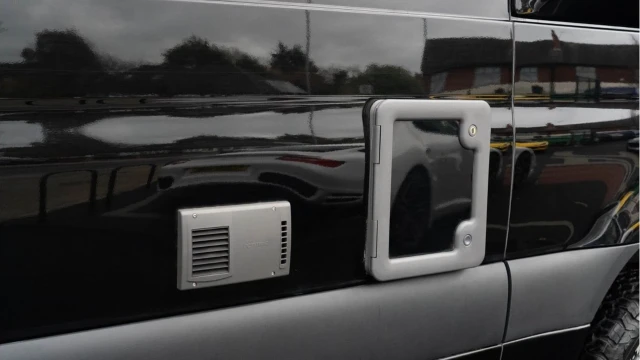 Hymer Grand Canyon S Cross Over (72 Reg) 2.0D Auto 4x4 (4 Berth) Image 7