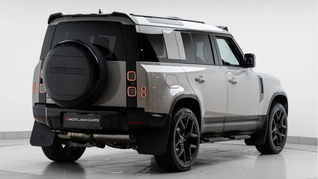 Land Rover Defender (75 Reg) 110 3.0 D250 S (Bespoke) Image 6