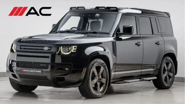 Land Rover Defender (23 Reg) 110 3.0 D300 X-Dynamic HSE (Black Pack) Image 1