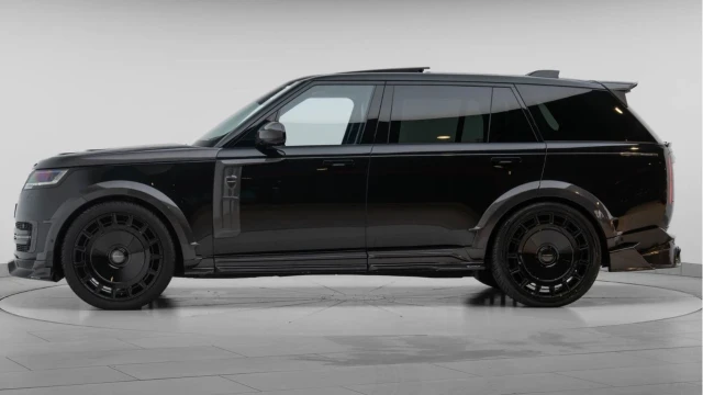 Land Rover Range Rover (24 Reg) 3.0 D350 HSE LWB 7 Seat (Bespoke) Image 4