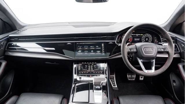 Audi RSQ8 (23 Reg) 4.0TFSI V8 Vorsprung Quattro Image 2
