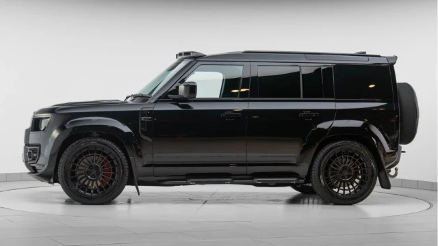 Land Rover Defender (75 Reg) 110 3.0 D350 X-Dynamic HSE Hard Top Commercial (Bespoke) (+VAT) Image 4