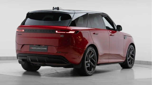 Land Rover Range Rover Sport (72 Reg) 3.0 D300 Dynamic SE (Black Pack) Image 6