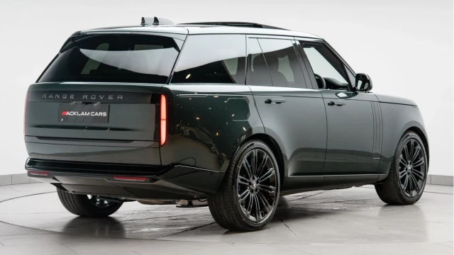 Land Rover Range Rover (75 Reg) 3.0 D300 Edition (Shadow Pack) Image 6