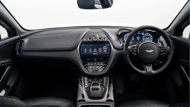 Aston Martin Dbx (22 Reg) 4.0 V8 Image 2