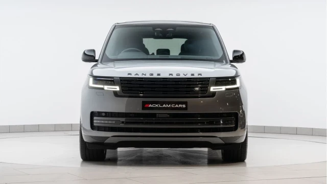 Land Rover Range Rover (24 Reg) 3.0 D300 SE (Shadow Pack) Image 7