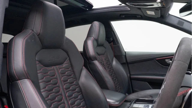 Audi RSQ8 (72 Reg) 4.0TFSI V8 Vorsprung Quattro Image 3