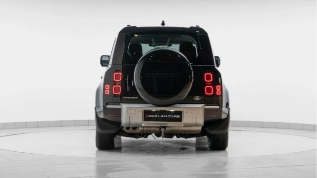 Land Rover Defender (72 Reg) 110 3.0 D250 XS Edition (7 Seat) Image 6