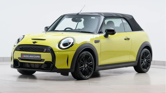 MINI Convertible (72 Reg) Cooper S 2.0 Exclusive Convertible Image 2