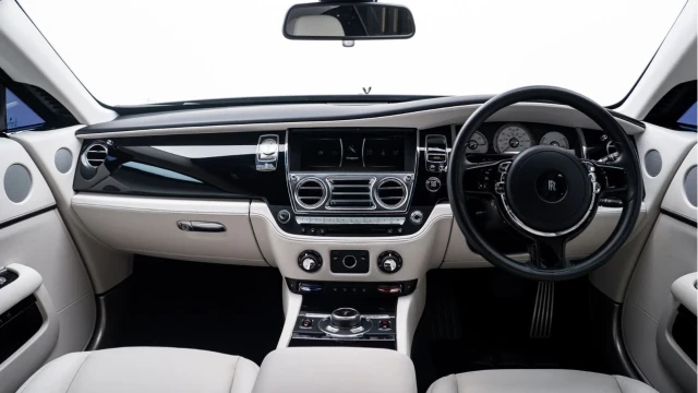Rolls-Royce Wraith (69 Reg) 6.6 V12 (Onyx) Image 2