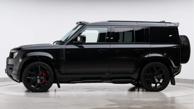 Land Rover Defender (21 Reg) 110 3.0 D300 HSE Hard Top Commercial (5 Seat) (URBAN) (+VAT) Image 6