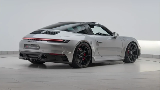 Porsche 911 (72 Reg) 3.0 Targa 4 GTS (Techart) Image 6