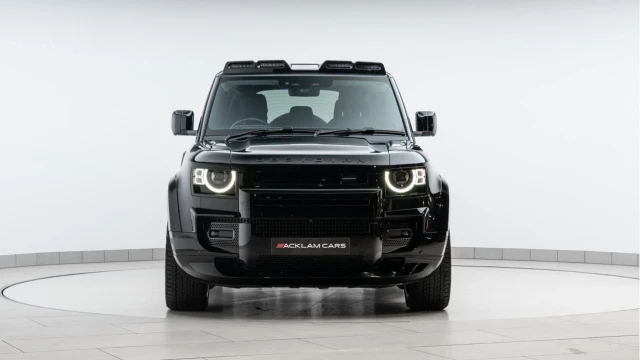 Land Rover Defender (24 Reg) 110 3.0 D250 XS Edition (Obsidian) Image 7