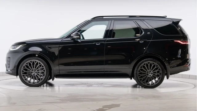 Land Rover Discovery (24 Reg) 3.0 D300 Dynamic HSE Commercial (5 Seat) (+VAT) Image 6