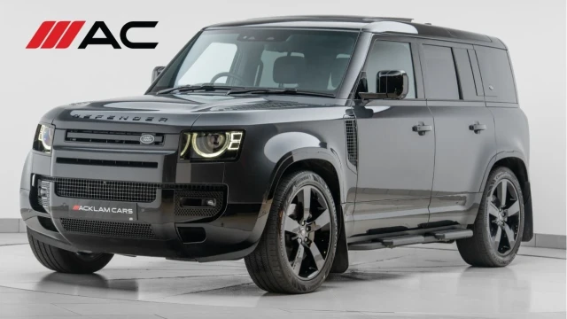 Land Rover Defender (24 Reg) 110 3.0 D300 X-Dynamic HSE (Black Pack) Image 1
